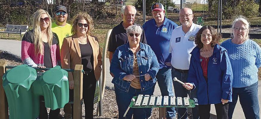 Richmond Kiwanians donates musical toys to park