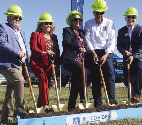 UNITED FIBER CEO James Bagley (from left), Richmond City Administrator Tonya Willim, State Representative of District 7 Peggy McGaugh, State Representative of District 53 Terry Thompson and United Fiber General Manager Darren Farnan “break ground” at Richmond City Hall on Tuesday. See story on page 3. MIRANDA JAMISON | Staff