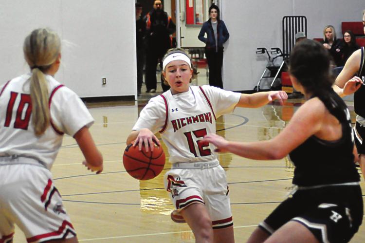 RICHMOND SOPHOMORE guard Sydney Appleberry dribbles Jan. 7 against visiting Pleasant Hill. SHAWN RONEY | Staff