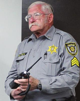 SHERIFF’S Sgt. Ray Orth talks about radio reception problems. J.C. VENTIMIGLIA | Staff