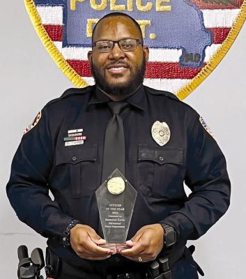 ROMULUS DAVIS was awarded Richmond Police Officer of the Year during a recent Richmond City Council meeting. Davis has been with the department for four years. SOPHIA BALES | Staff
