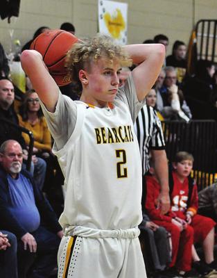 SHAWN RONEY | Richmond News ORRICK SENIOR Blake McAfee looks to pass.