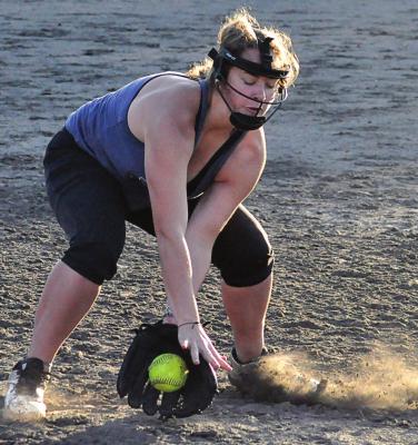 SENIOR Alyssa Rechtermann snags a grounder during practice Aug. 10. SHAWN RONEY | Staff