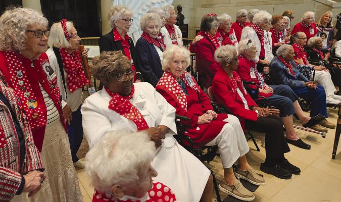 JOINING OTHER Rosie the Riveters, Jean Crouch (facing the camera) enjoys a presentation in Washington, D.C. | Submitted