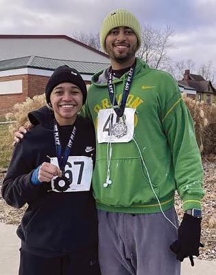 The first annual Jingle Jog took place recently, turning Economic Development Director James Gorham’s idea into reality. The 5k was a fundraiser for the Richmond Area Chamber of Commerce’s Christmas Fund and the City of Richmond Gym Improvement Fund. Nineteen runners turned out for the event. Shown above are the firstplace women’s and men’s winners: Candi Calvert (left) and Scott Reed. CITY OF RICHMOND | Submitted