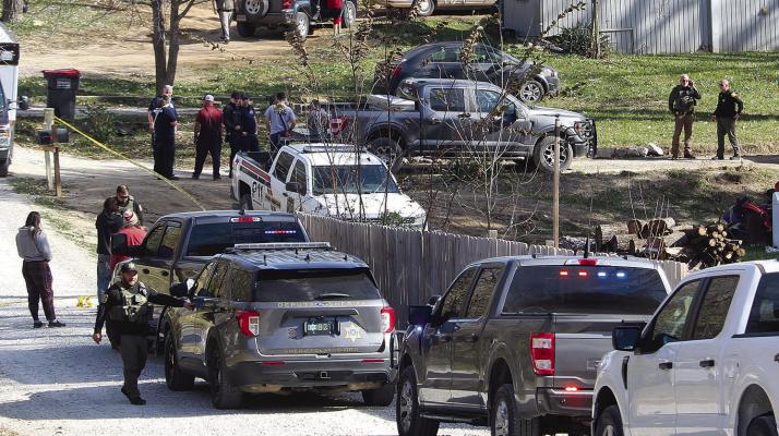 DEPUTIES CONTROL ACCESS to Arapahoe Drive while first responders continue processing the scene. MIRANDA JAMISON | Staff