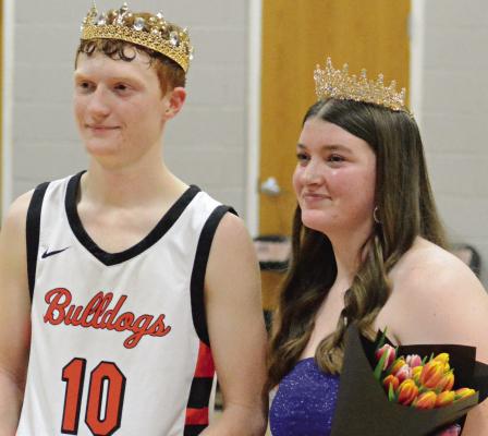 KADEN McGINNIS (left) and Lilly Lyon are the 2026 courtwarming king and queen at Hardin-Central. The two were crowned after Hardin-Central’s varsity girls and boys basketball games with Higbee. SHAWN RONEY | Staff