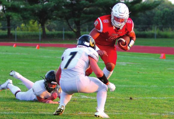 AFTER LATHROP buries Richmond with season-ending defeats in 2018 and 2019, the Spartans come out looking for payback Aug. 28 against the visiting Mules in the season opener. Richmond junior quarterback Keyshaun Elliott has a banner day, throwing and rushing for touchdowns in the 44-6 win. J.C. VENTIMIGLIA | Staff