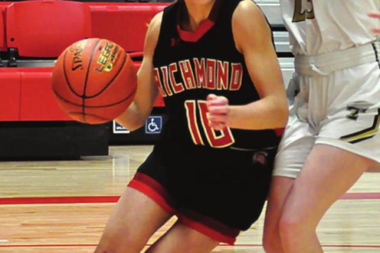SHAWN RONEY | Staff RICHMOND’S Kaylee Pugh drives.