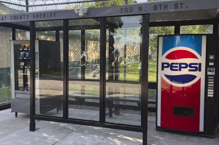 The Ray County Sheriff’s Office creates a bus stop near the jail for recently released inmates to stay until their ride comes. SOPHIA BALES | Staff