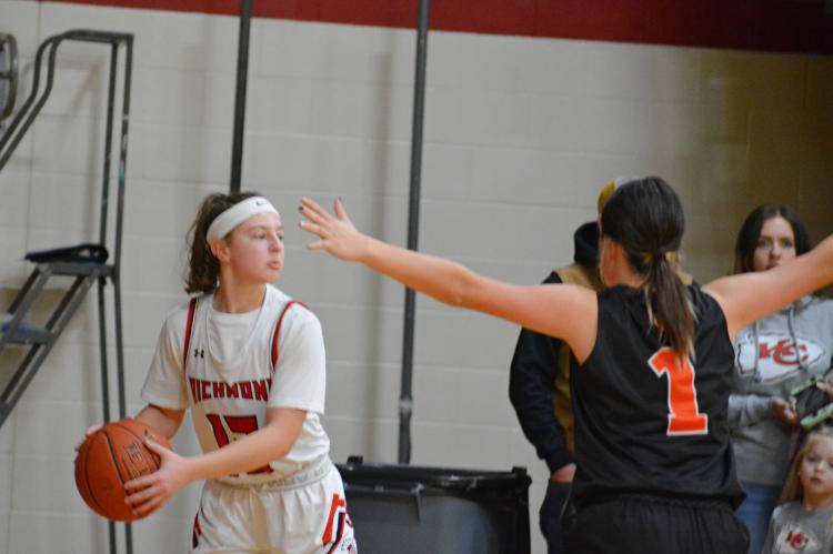 Inbounding the ball