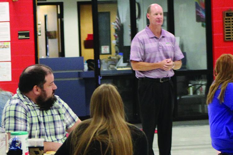 RICHMOND SCHOOL DISTRICT Superintendent Dr. Bryan Copple speaks to new hires during the district’s New Staff Induction program. SHARON DONAT | Staff