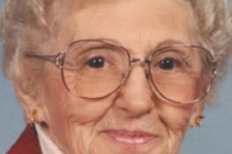 Caroline Lee