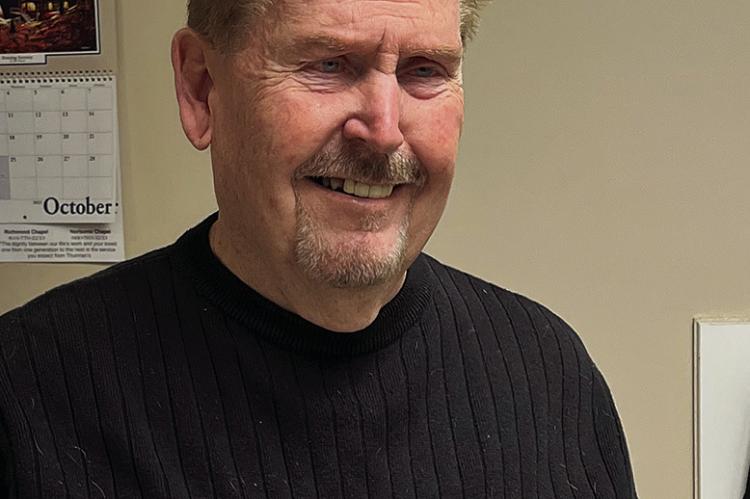 A BARBER SCISSORS feelcomfortable in Jerry Berning’s hand.
